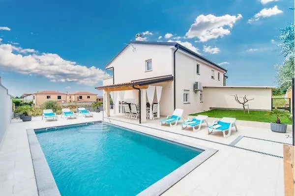 Villa Silver Novigrad With Private Pool Kroatien