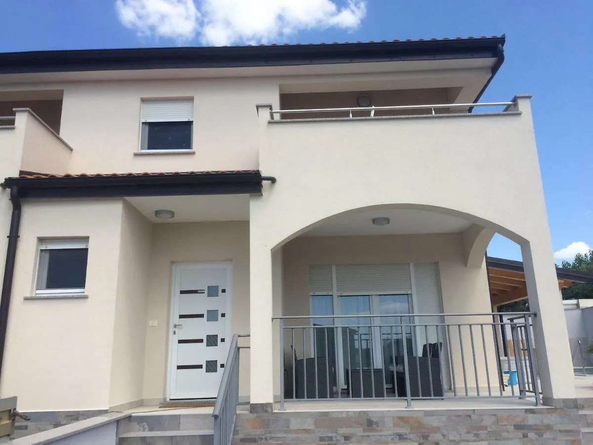 Villa Silver Novigrad With Private Pool Kroatien