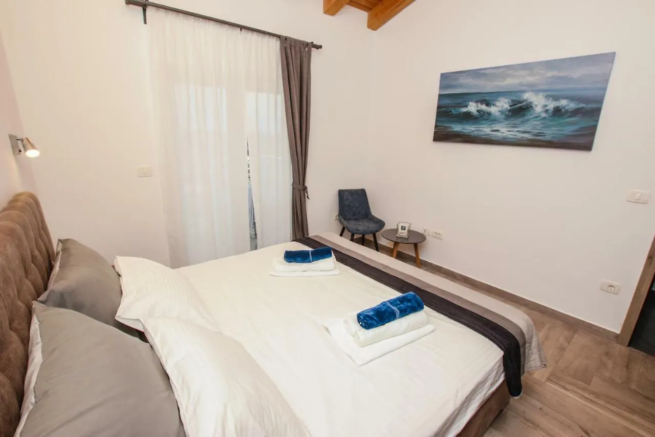 Villa Silver Novigrad With Private Pool