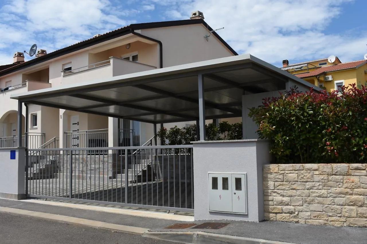 Villa Silver Novigrad With Private Pool